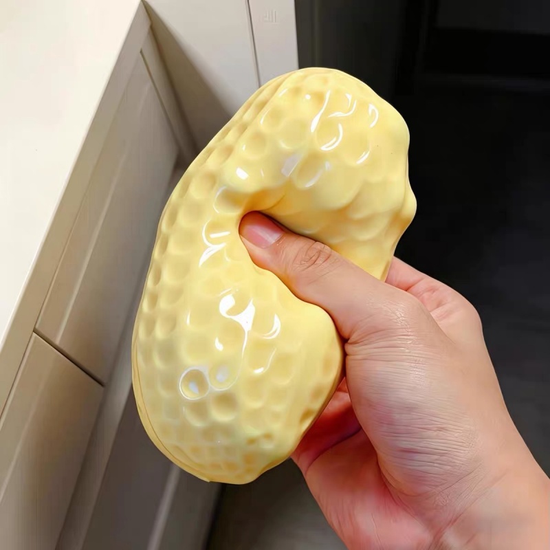 In Stock Peanut Stress Ball Cr - огляд і ціна Vinyl Figure Blank